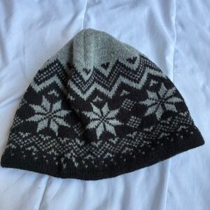 Impermeable by Weatherproof Wool Blend Winter Beanie Hat Fair Isle Black Gray